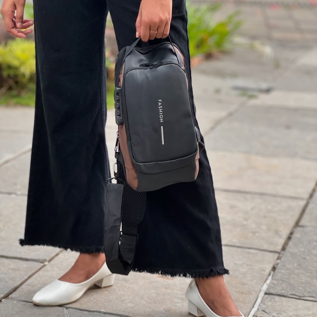 ⚡️🖤 stormshell series – ₹699[🧡 bronzecore – black & copper fusion]built for bold journeys — sl (4)