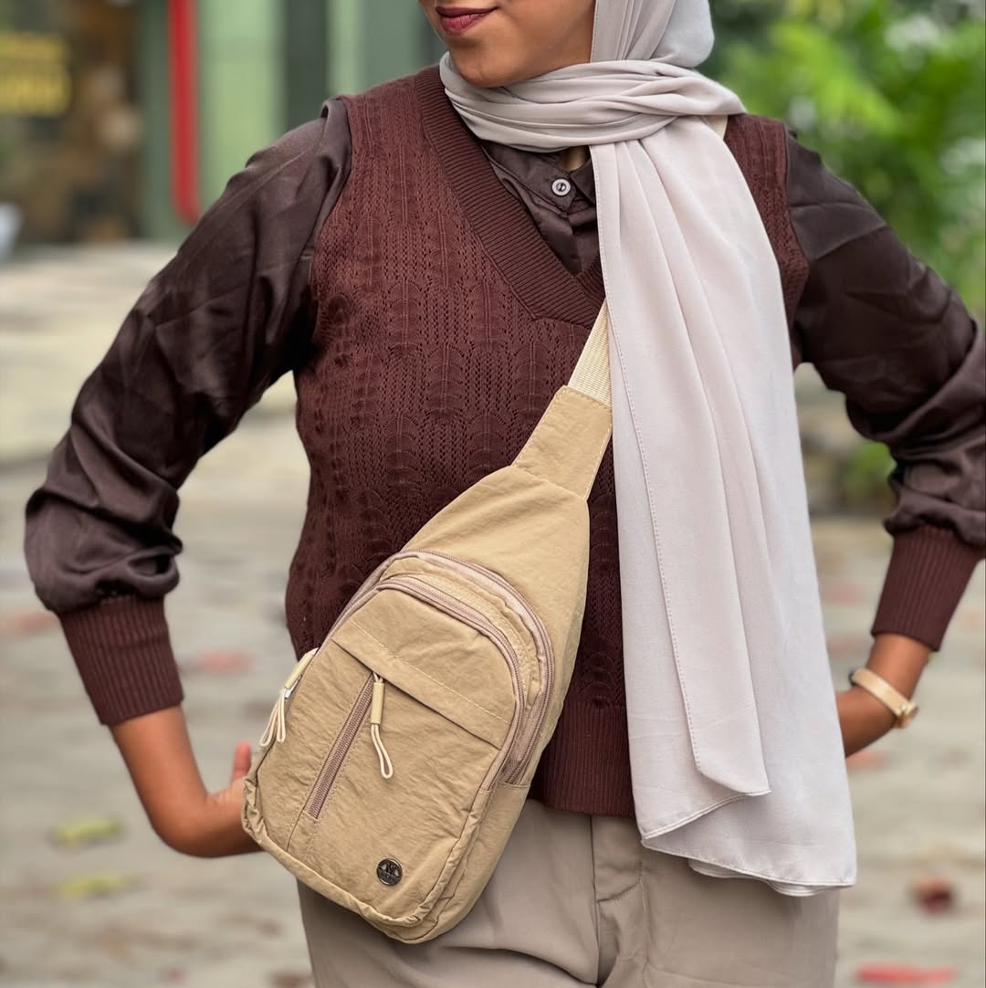 🌾🪶 sandline series – ₹380[🏜️ dune (tan)]rooted in neutral tones and soft textures, these pouc